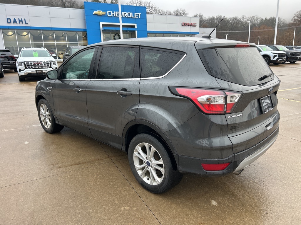 2017 Ford Escape SE photo 4