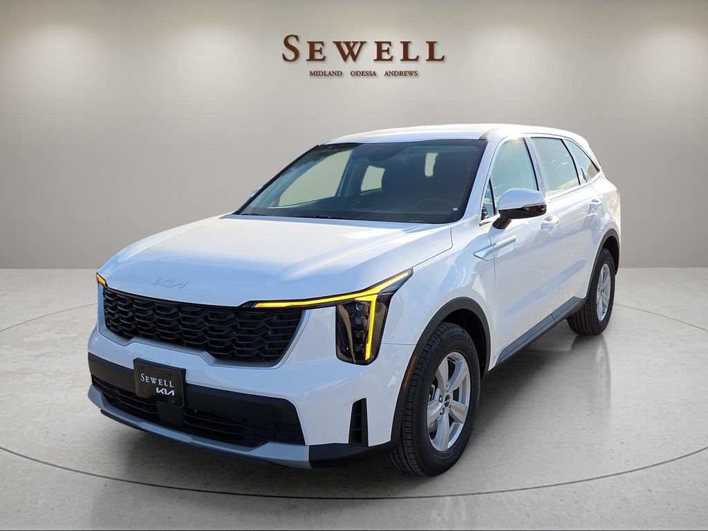 2026 Kia Sorento LX's photo