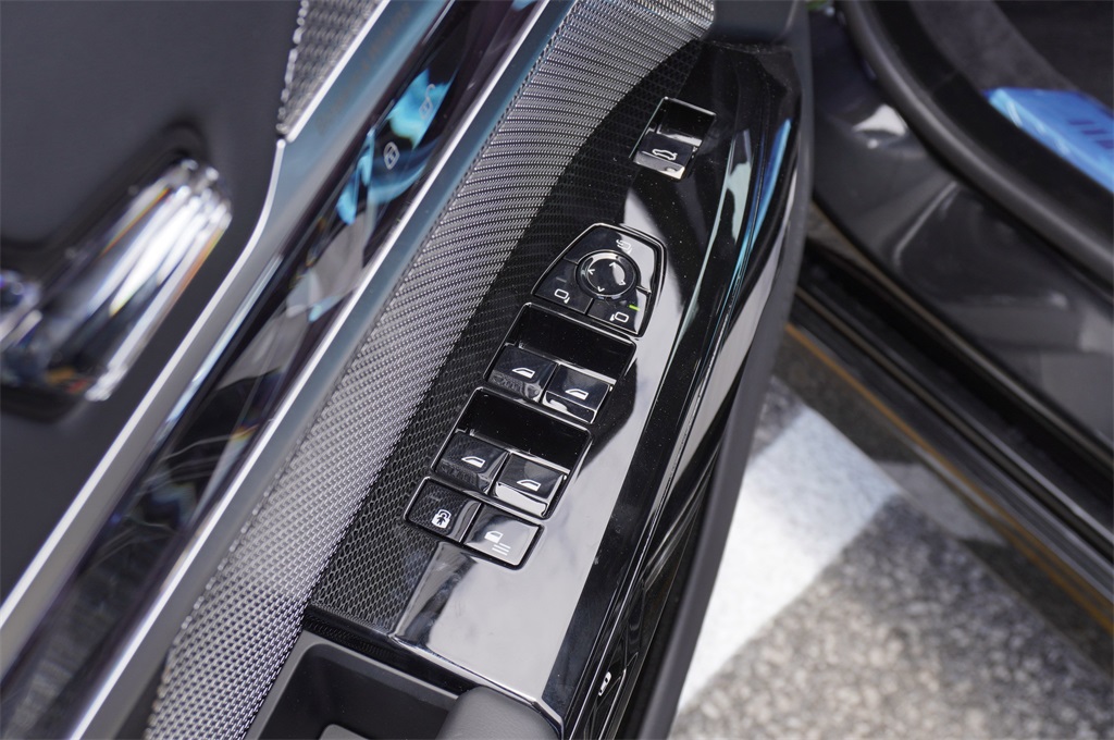 2025 Bmw 740i photo 16