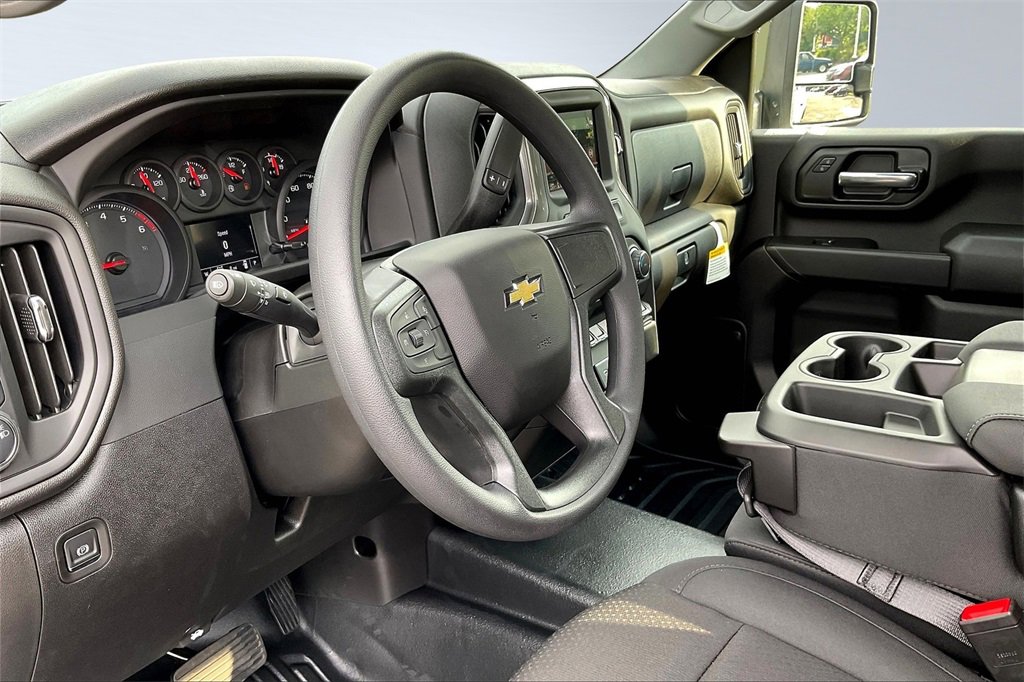 2025 Chevrolet Silverado 2500HD photo 7