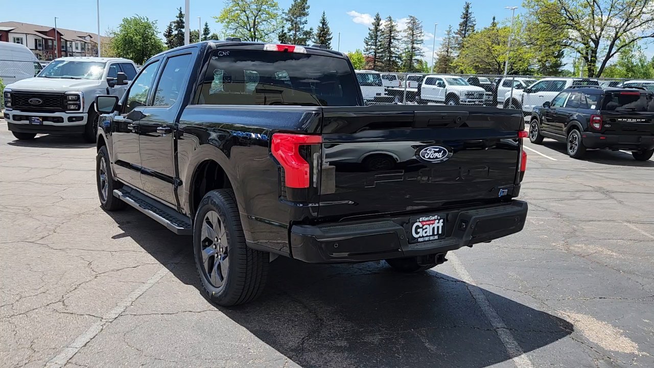 2025 Ford F-150 Lightning photo 6