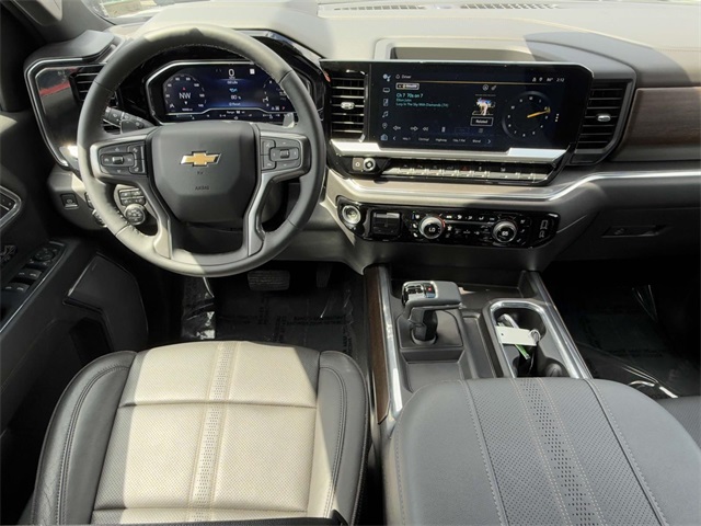 2023 Chevrolet Silverado 1500 High Country photo 17