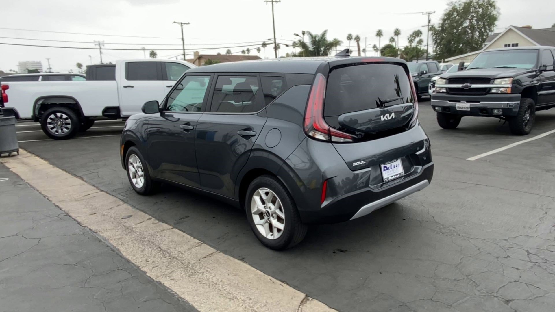 2023 Kia Soul LX photo 3