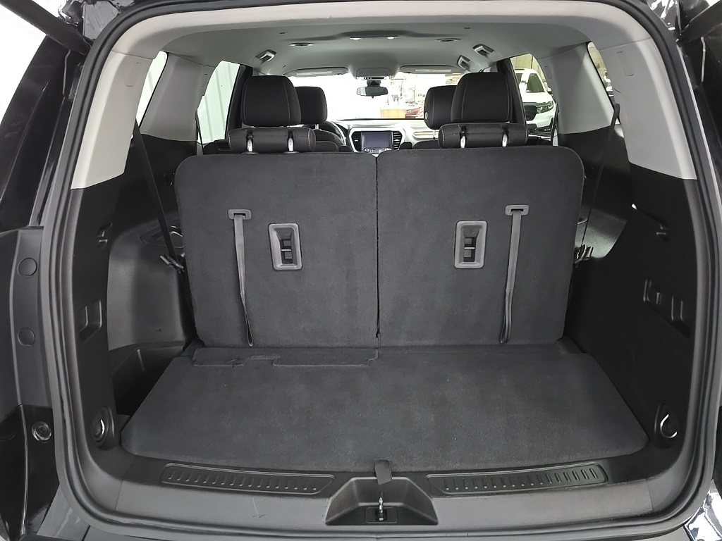 2023 Gmc Acadia SLE photo 10