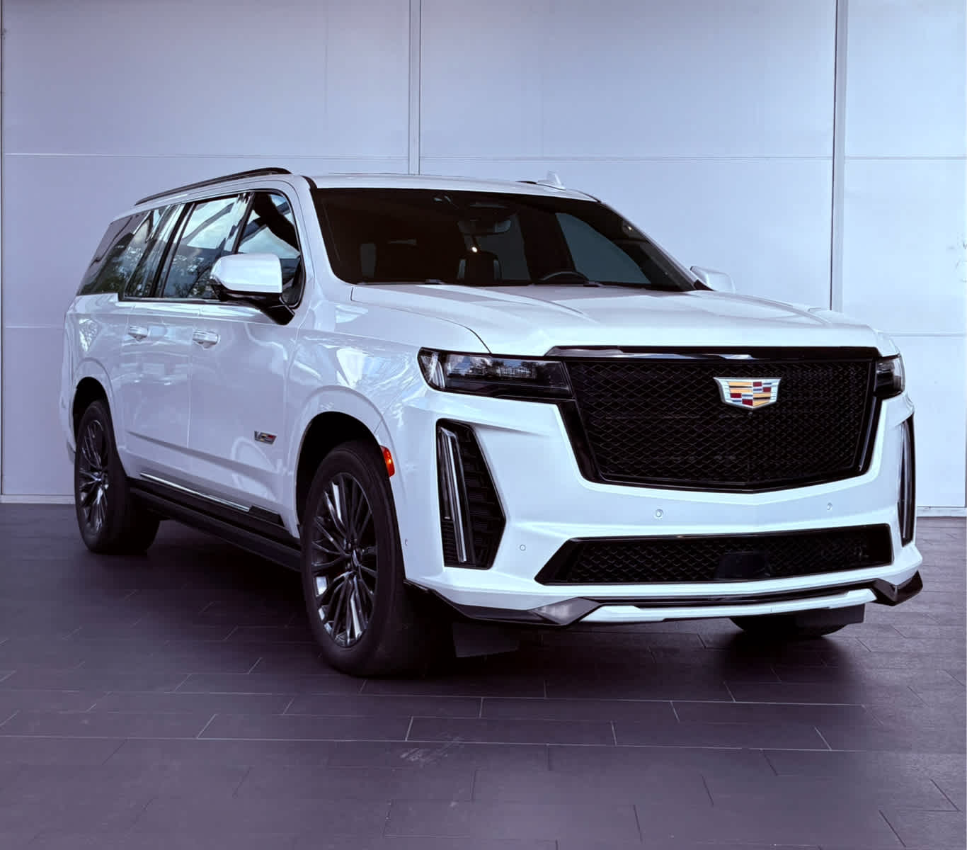 2023 Cadillac Escalade ESV Platinum photo 3