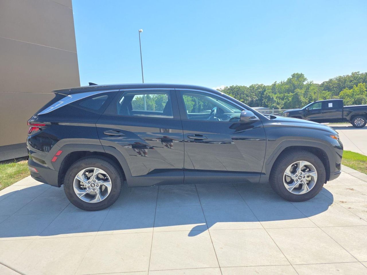 2024 Hyundai Tucson SE photo 4