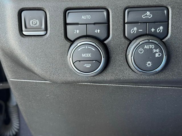 2022 Chevrolet Silverado 1500 LT photo 32
