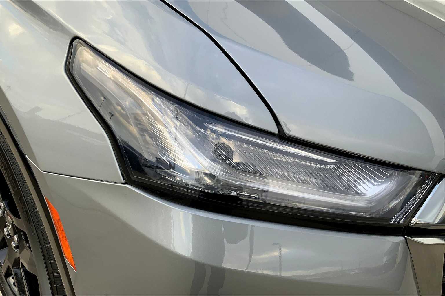 2023 Chevrolet Traverse Premier photo 25