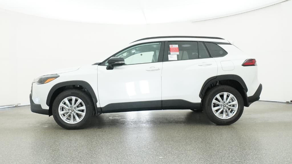 2026 Toyota Corolla Cross LE photo 10