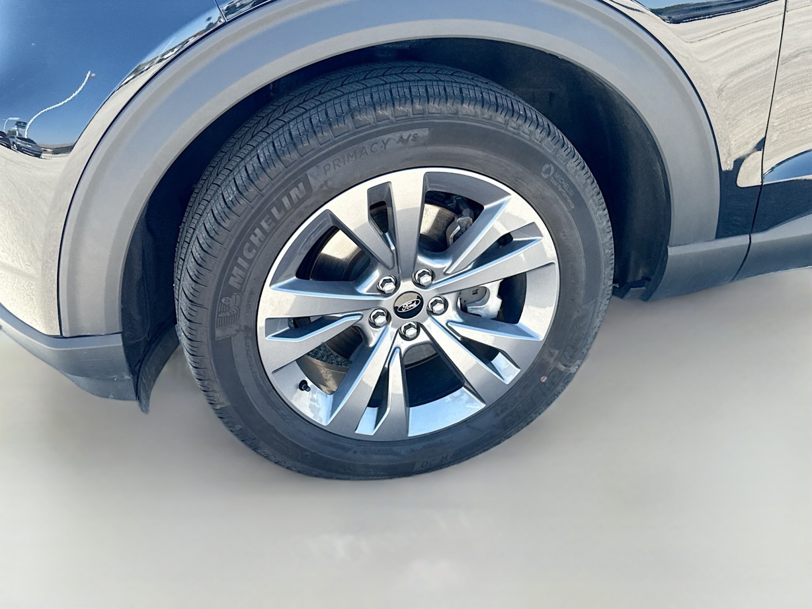 2024 Ford Explorer XLT photo 30