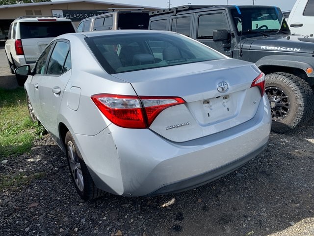 2015 Toyota Corolla LE Plus photo 4