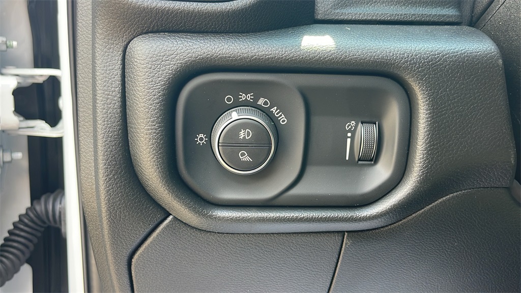 2026 Ram 2500 Tradesman photo 18