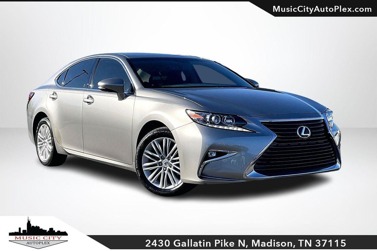 2016 Lexus ES 350's photo