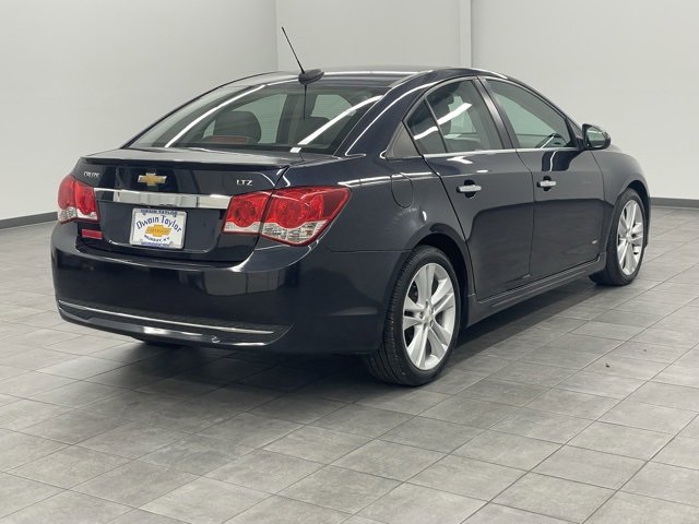 2015 Chevrolet Cruze LTZ photo 2