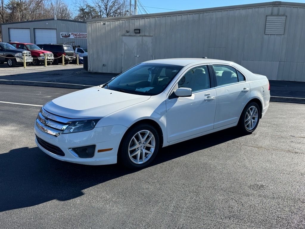 2010 Ford Fusion SEL's photo