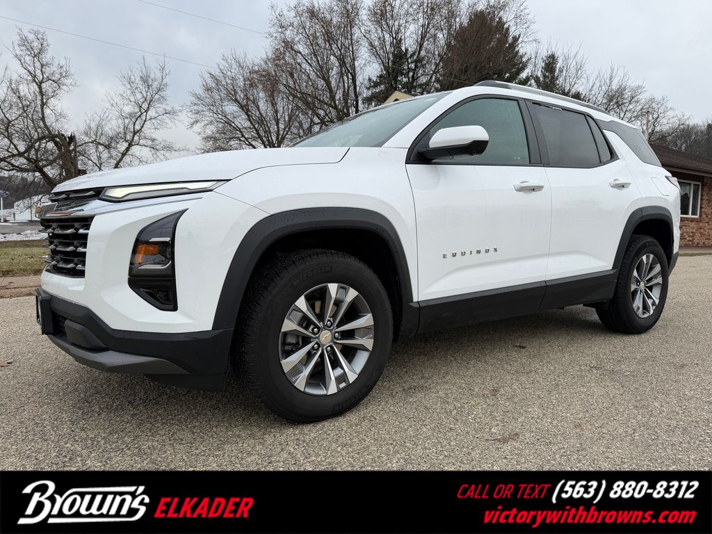 2025 Chevrolet Equinox LT's photo