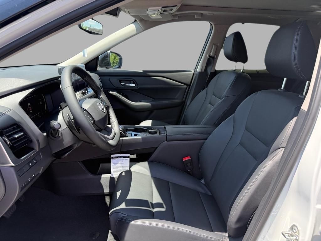 2025 Nissan Rogue SL photo 15