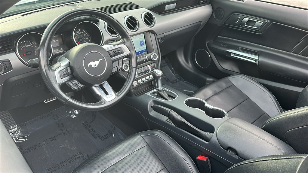 2022 Ford Mustang EcoBoost Premium photo 13