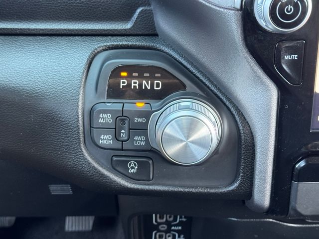 2025 Ram 1500 Laramie photo 13