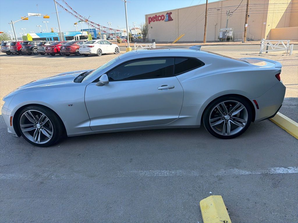 2018 Chevrolet Camaro 1LT photo 3