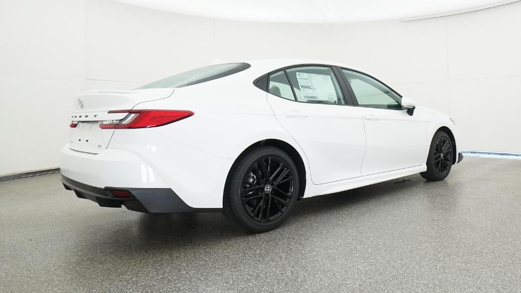 2025 Toyota Camry SE photo 21