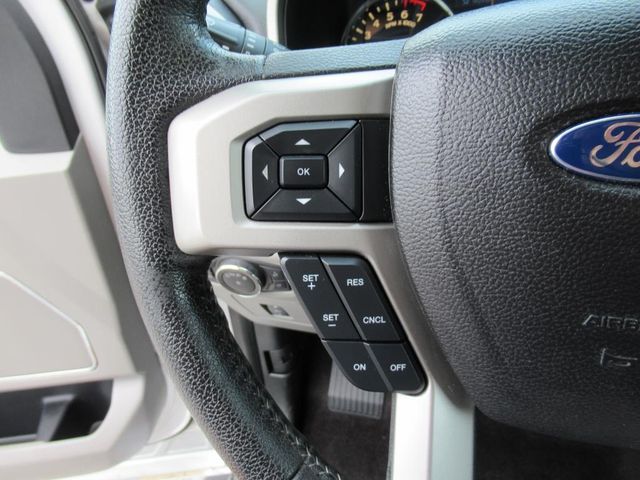 2016 Ford F-150 Lariat photo 19