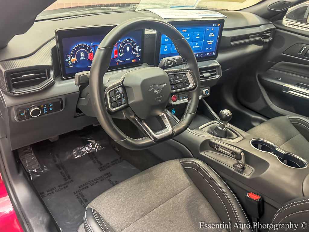 2025 FORD MUSTANG - Image 11