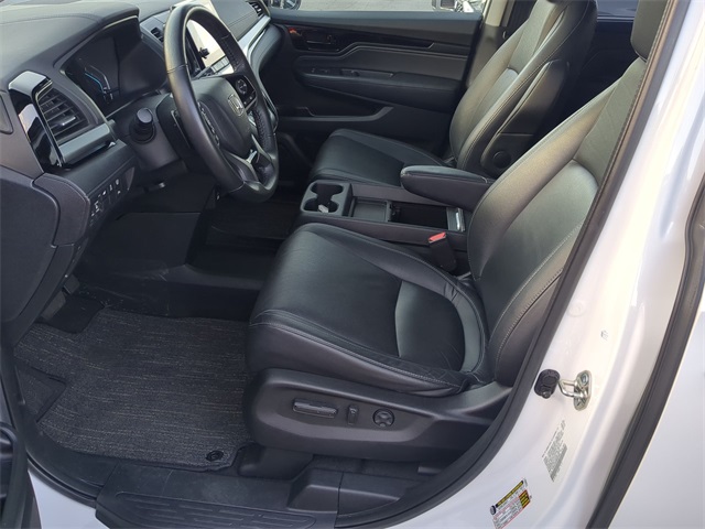 2021 Honda Odyssey Touring photo 11