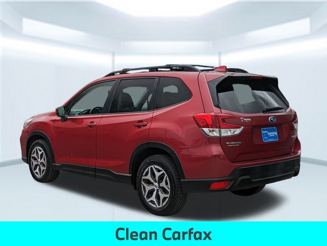 2020 Subaru Forester Premium photo 2