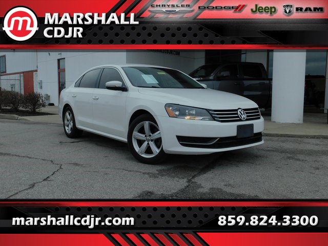 2014 Volkswagen Passat SE's photo
