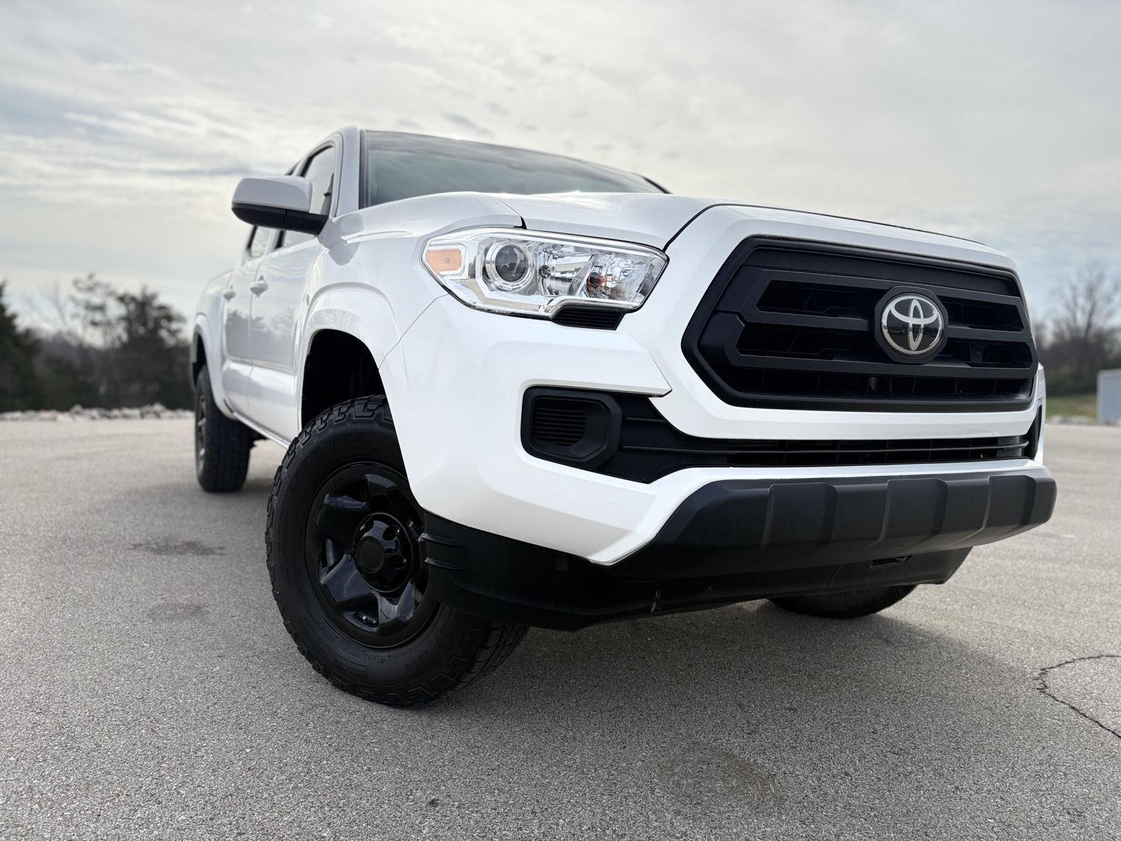 2020 Toyota Tacoma SR photo 2