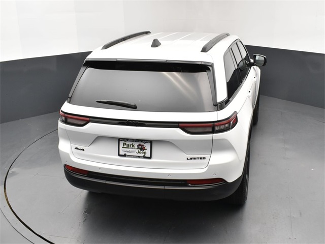 2025 Jeep Grand Cherokee Limited photo 16