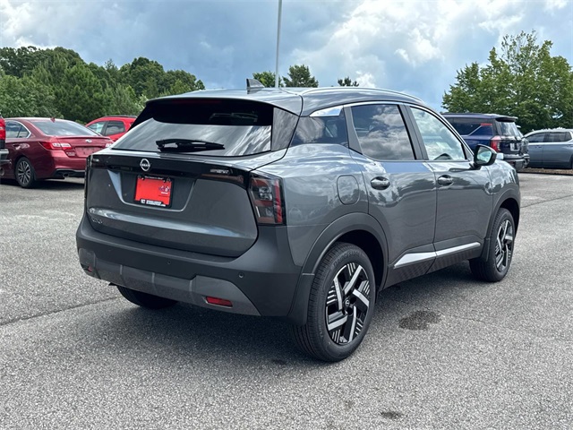 2025 Nissan Kicks SV photo 4
