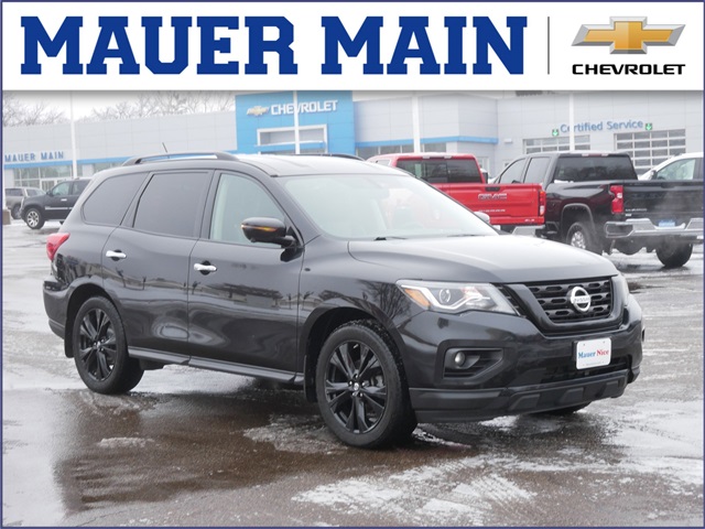 2018 Nissan Pathfinder SL's photo