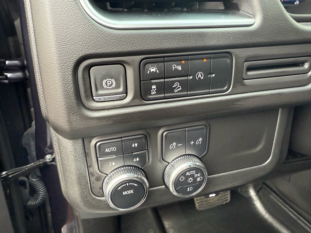 2024 Gmc Yukon AT4 photo 21