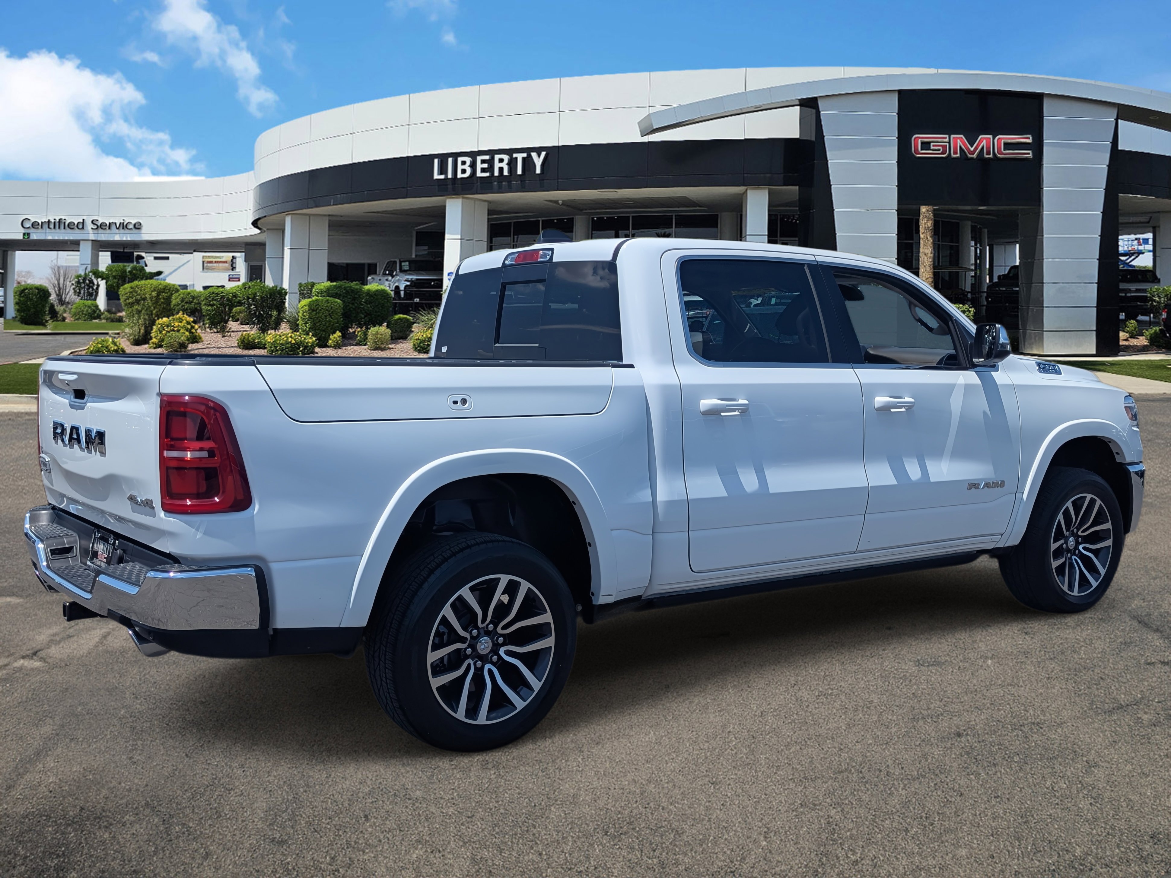 2025 Ram 1500 Longhorn photo 3