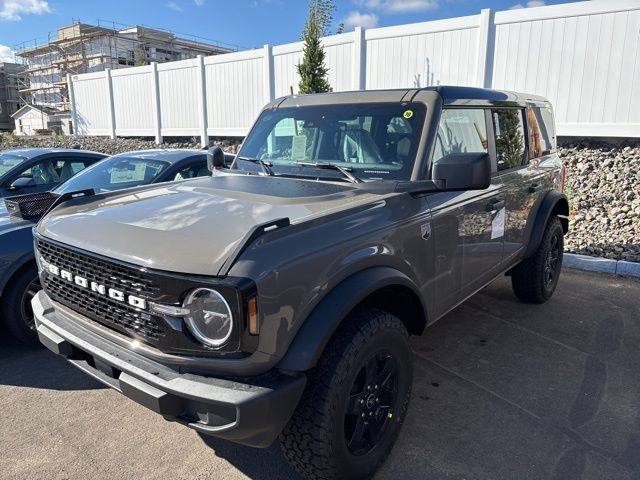 2025 Ford Bronco Big Bend photo 2