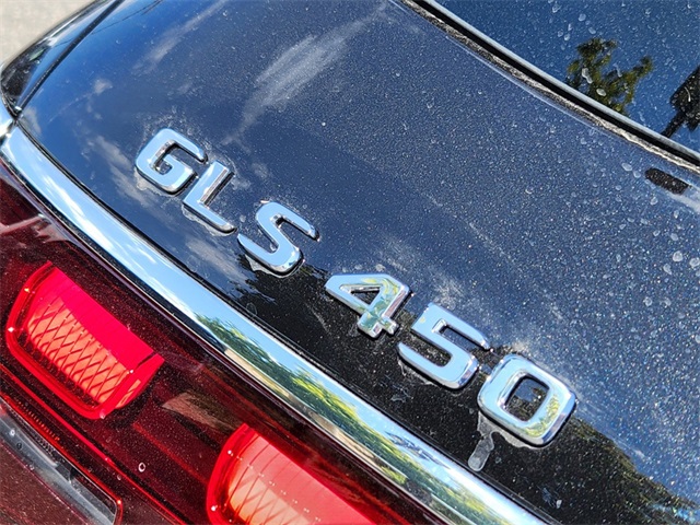 2025 Mercedes Benz GLS 450 4MATIC photo 15