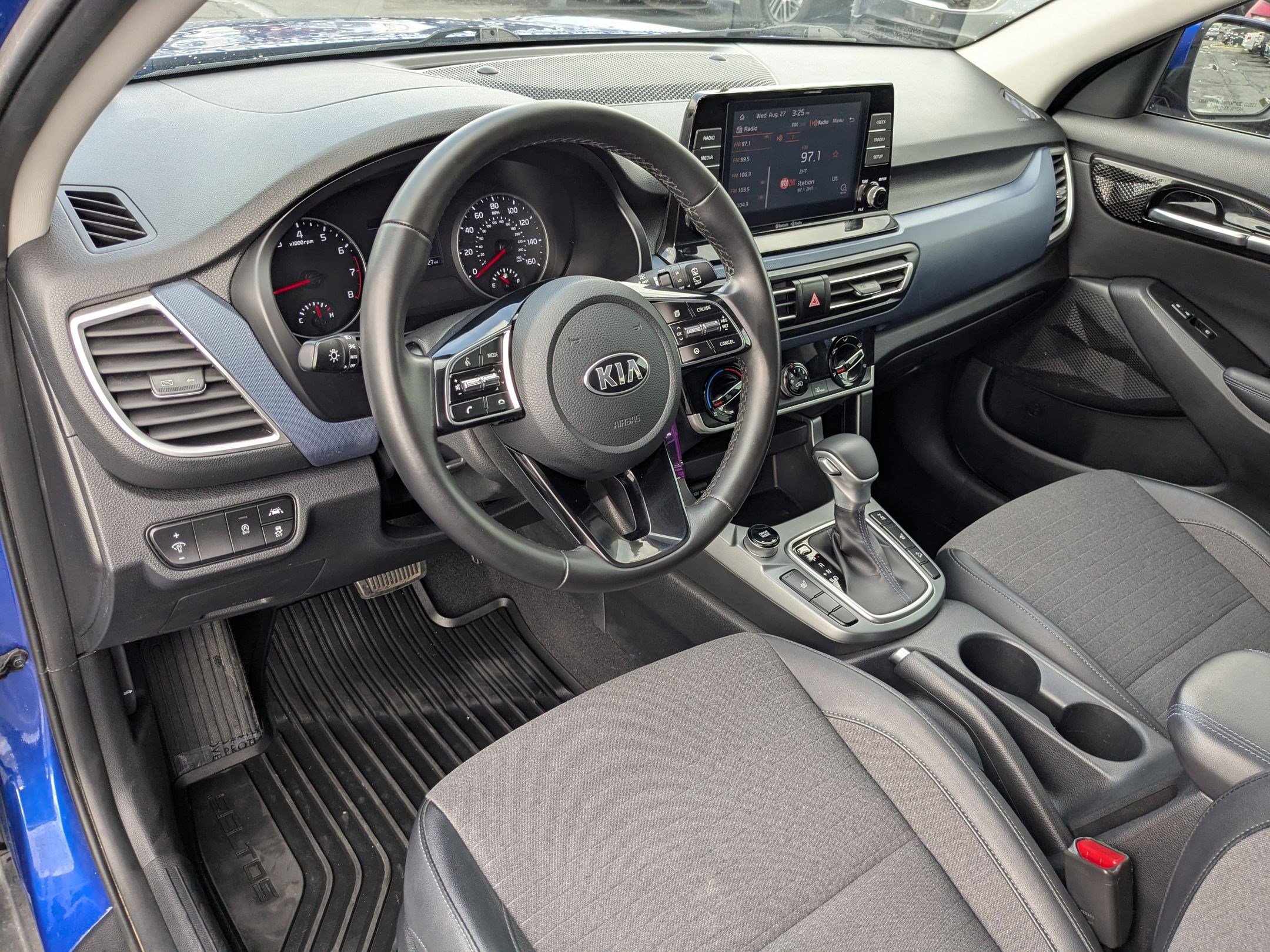 2021 Kia Seltos S photo 9