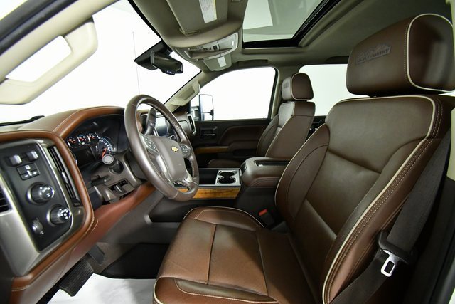 2019 Chevrolet Silverado 2500HD High Country photo 4