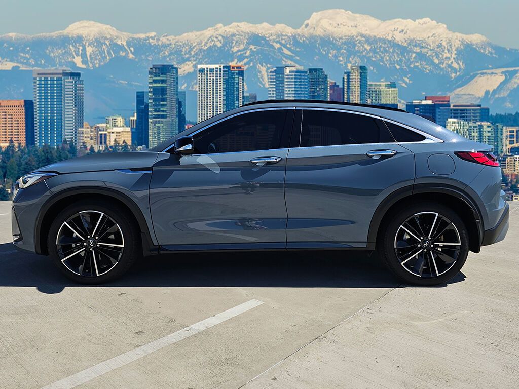 2022 Infiniti QX55 Essential photo 4