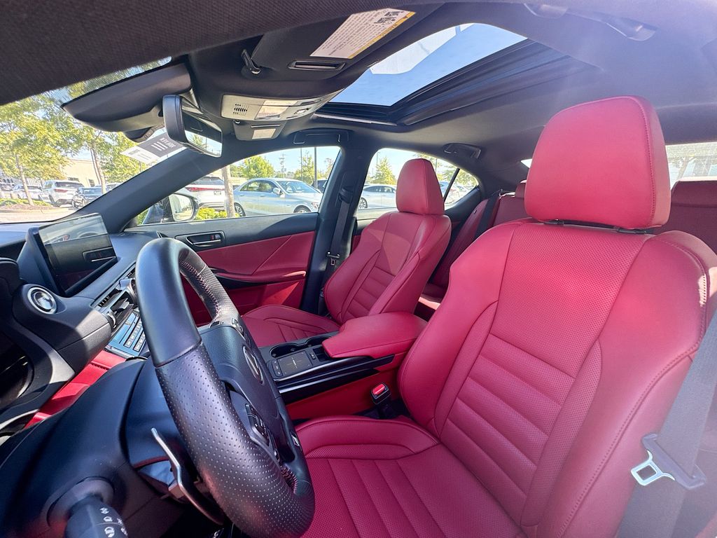 2023 Lexus IS 350 F SPORT photo 14