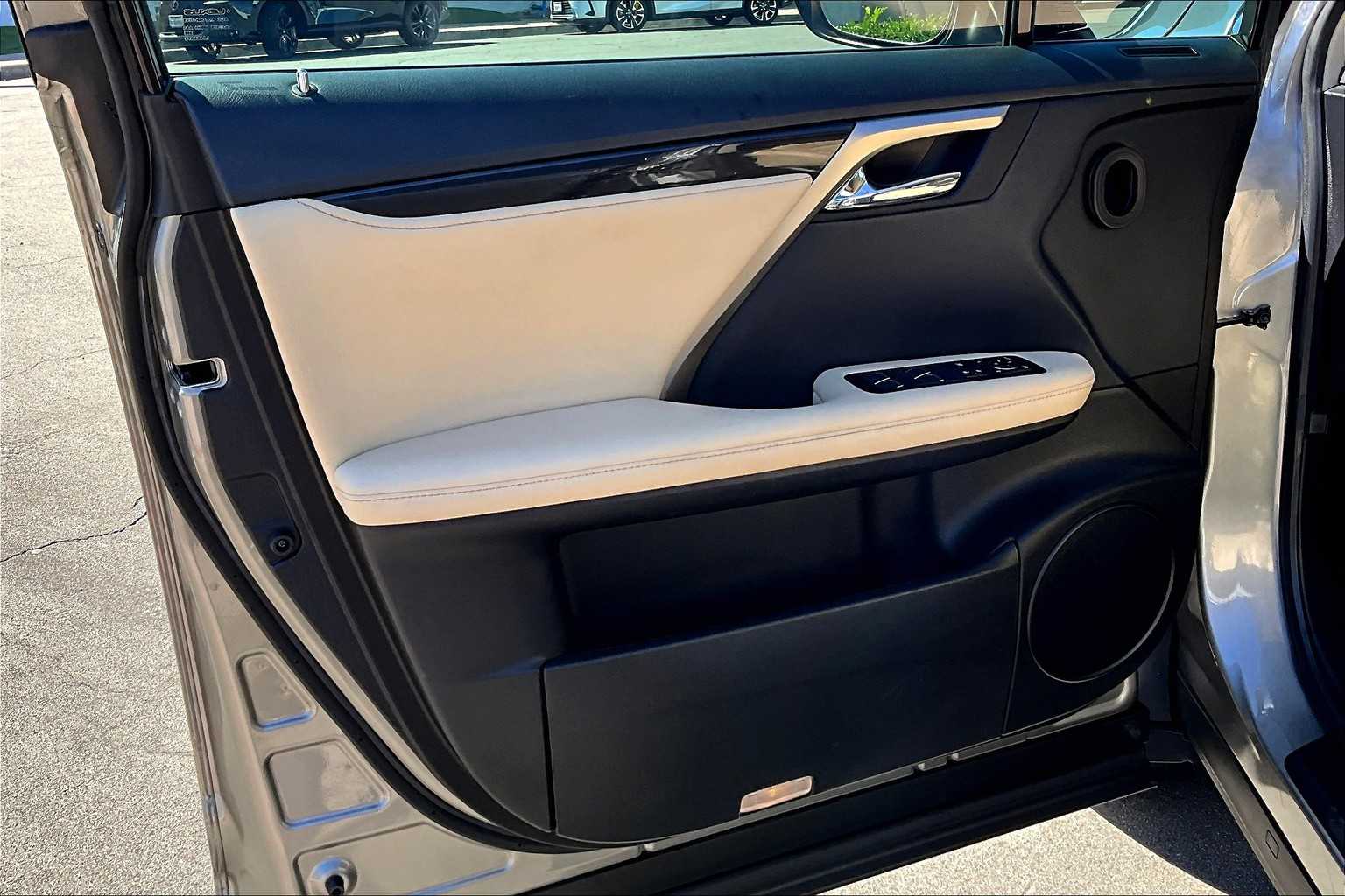2022 Lexus RX photo 21