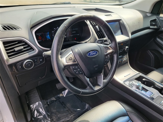 2020 Ford Edge SEL photo 13
