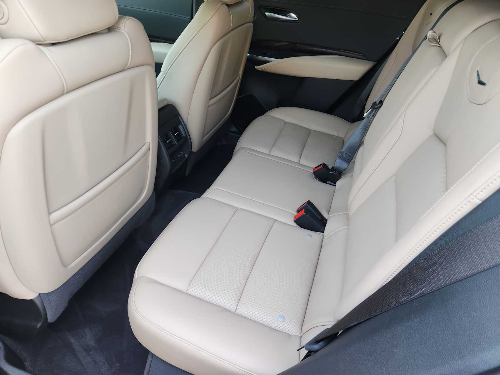 New 2025 Stellar Black Metallic Cadillac Premium Luxury image 21