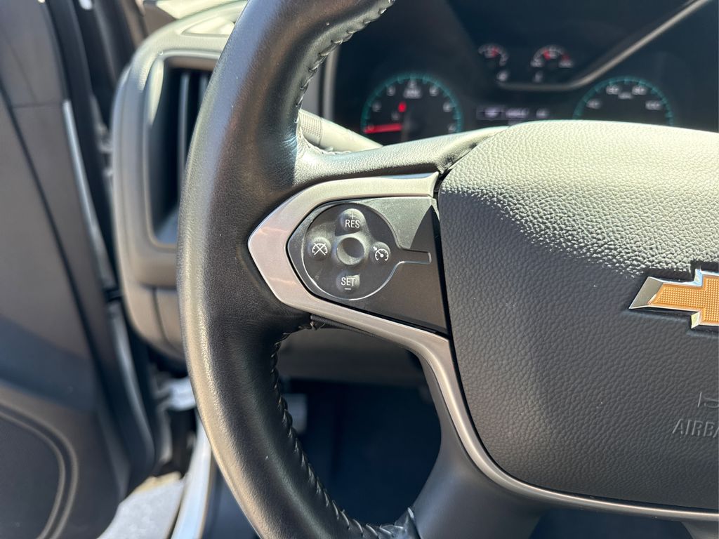 2022 Chevrolet Colorado LT photo 25