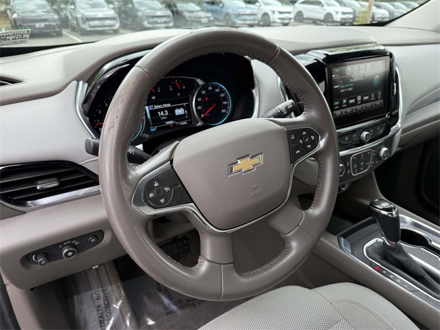 2018 Chevrolet Traverse photo 2