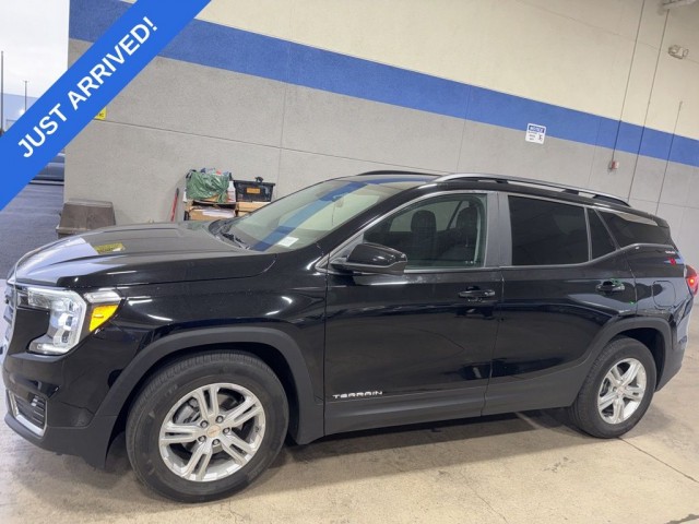 2023 GMC Terrain SLE's photo