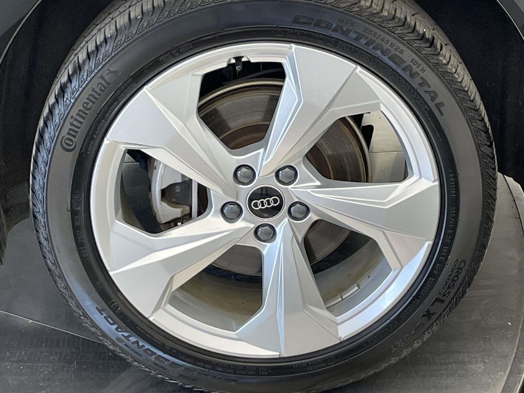 2025 Audi Q5 45 S line Premium Plus photo 11
