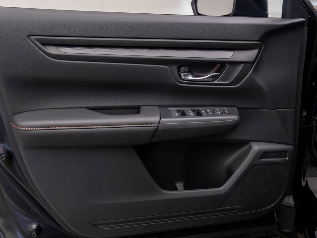 2026 Honda CR-V Hybrid photo 5